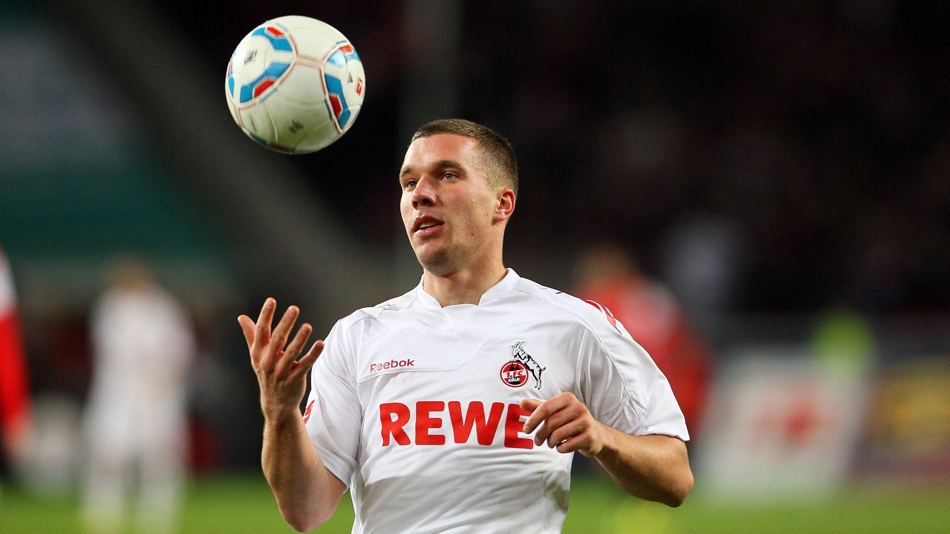 女子职业联赛收入逐年增长，行业前景看好，职业联赛女生